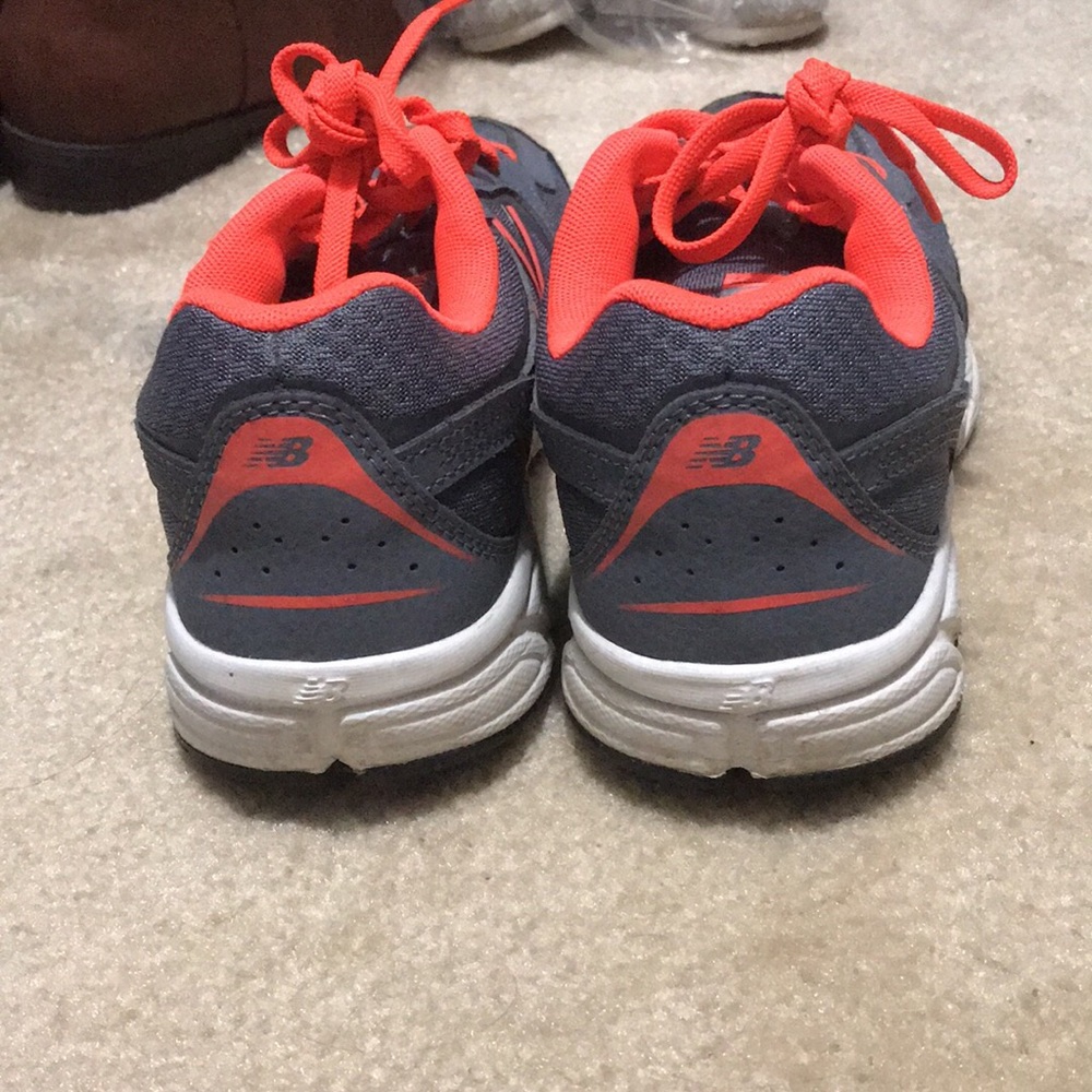 Women’s New Balance Tech Ride - Picture 4 of 4